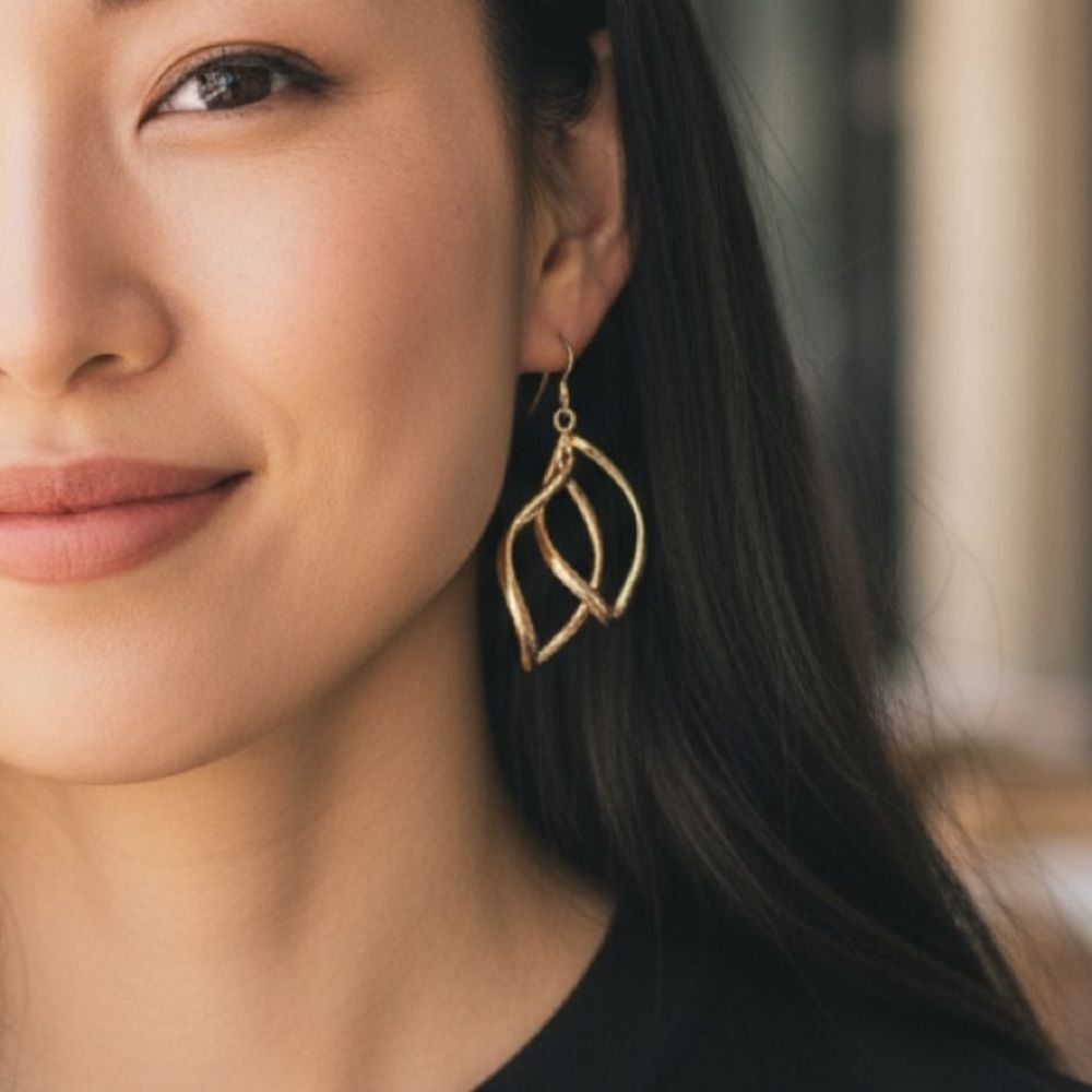 49E - Elegant Gold Leaf Earrings